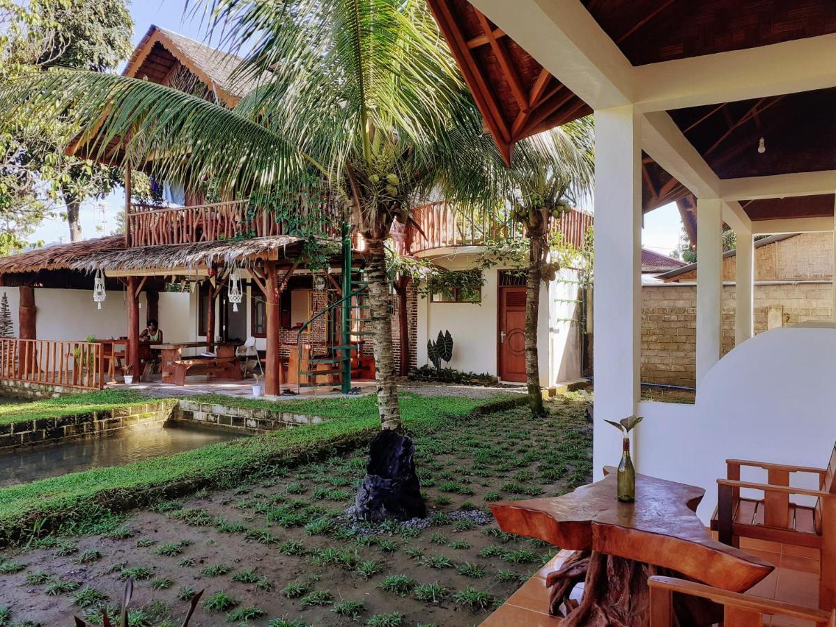 Sumatra Expedition Lodge Bukit Lawang Exterior photo