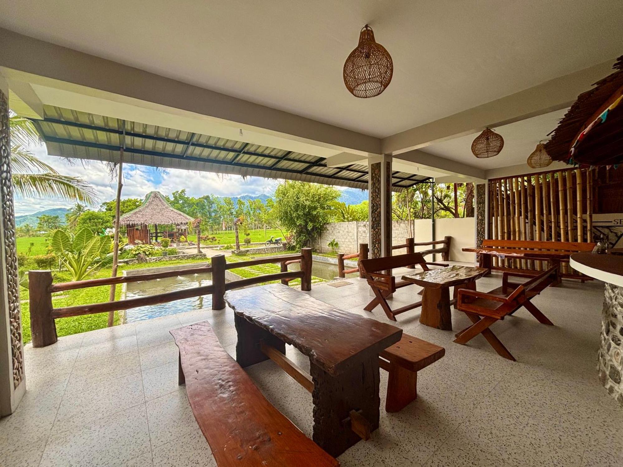 Sumatra Expedition Lodge Bukit Lawang Exterior photo