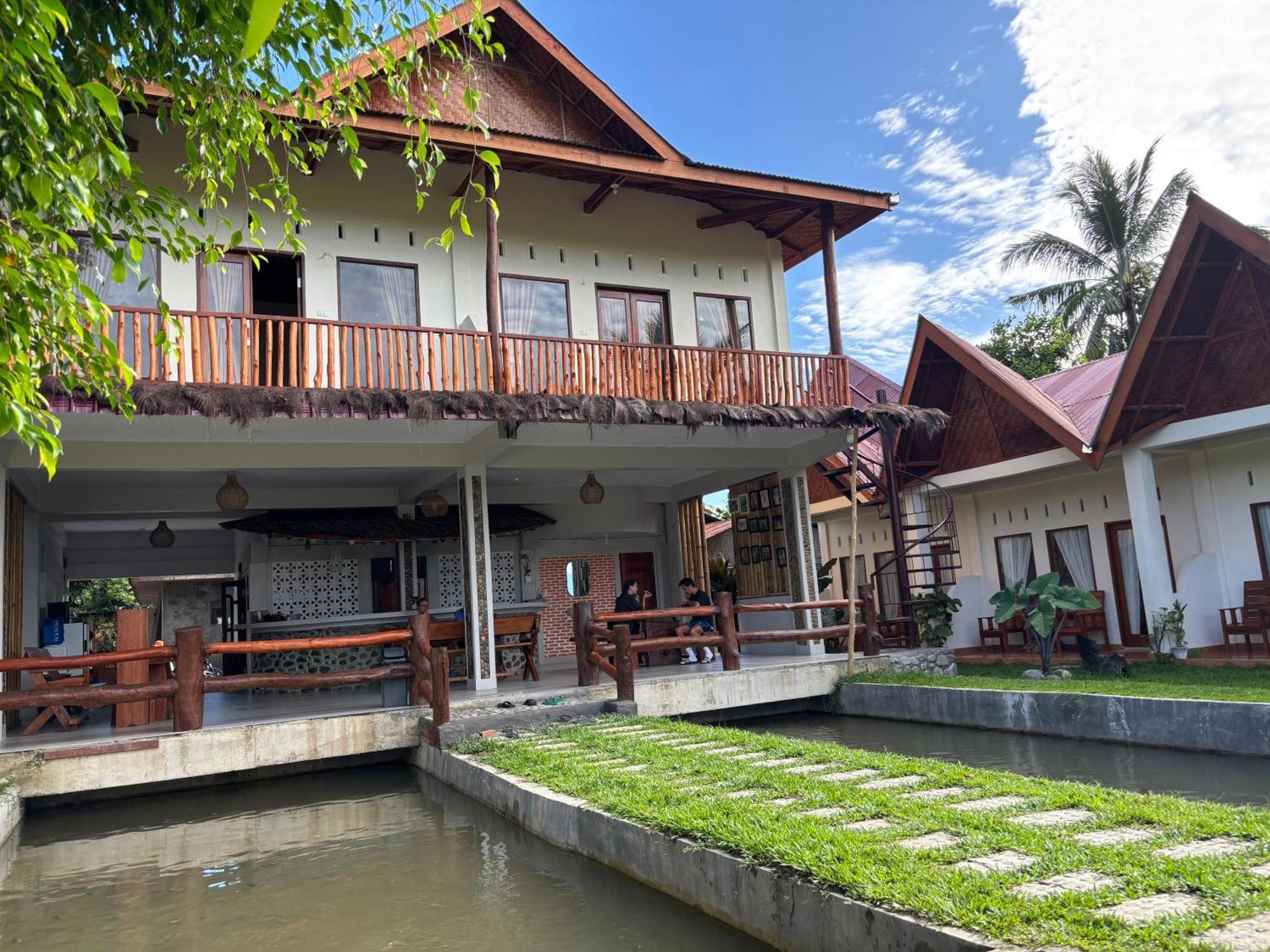 Sumatra Expedition Lodge Bukit Lawang Exterior photo